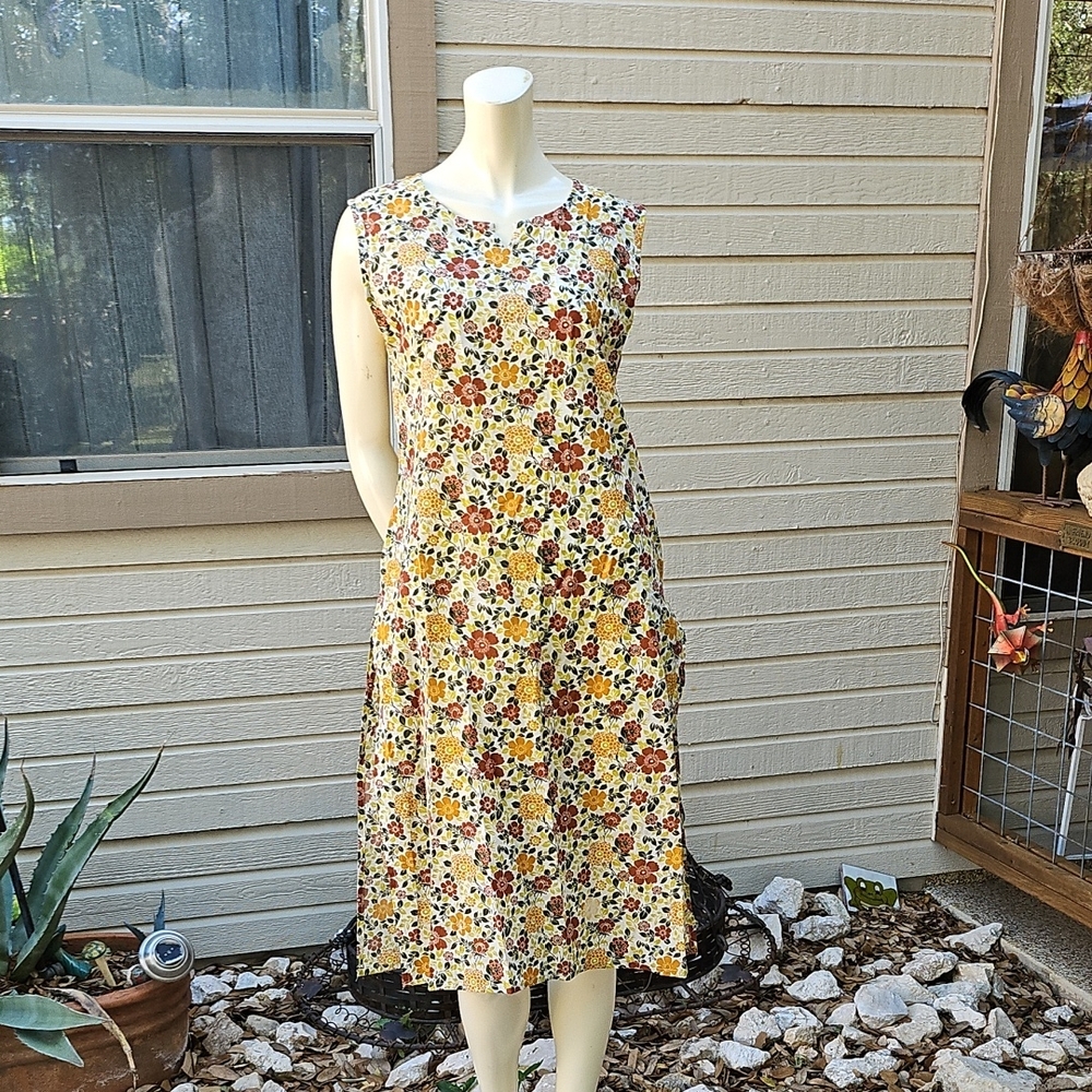 Floral STOP Brand Cotton Summer Dress Slit Sides Side Pockets Size M